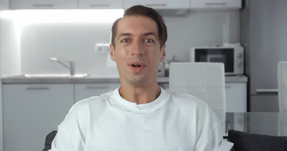 Surprised Man Face alt