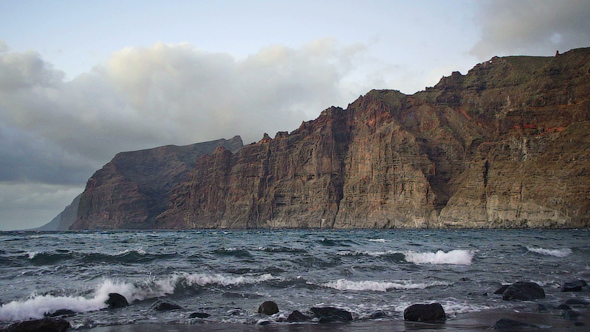 Los Gigantes cliffs