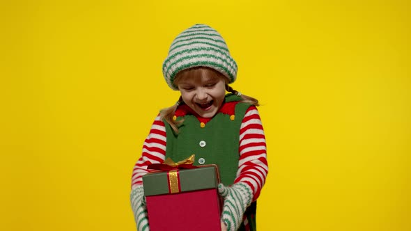 Kid Girl Christmas Elf Santa Helper Costume Getting Receiving Present Gift Box alt
