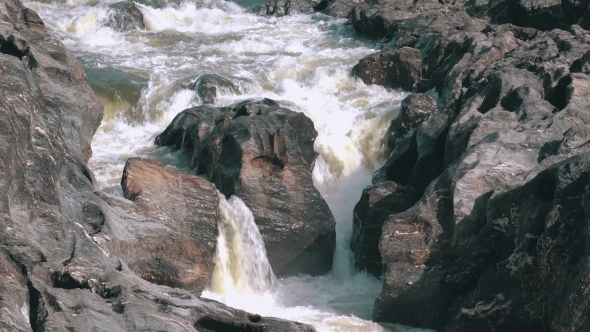 Waterfall In The Lava Fields alt