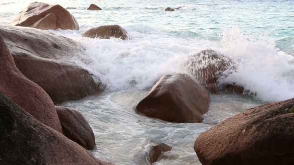 Waves Breaking On Granite Boulders In Beach Of Anse Lazio alt