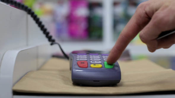 Payment by Credit Card Through the Terminal alt