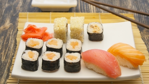 Tasty Maki Sushi Put In a Plate alt