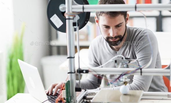 3D printing in the laboratory - Stock Photo - Images