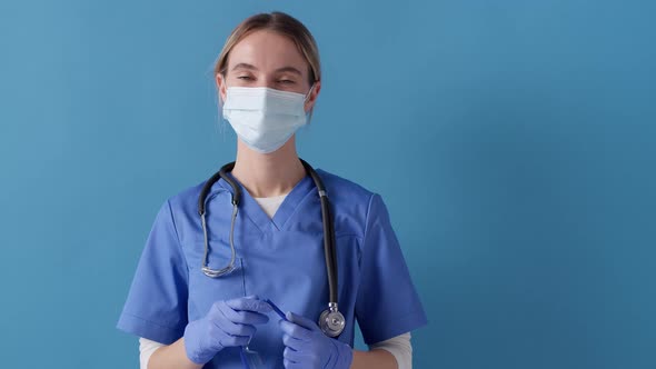 Nurse gesturing the a-okay sign. Concept of safety life