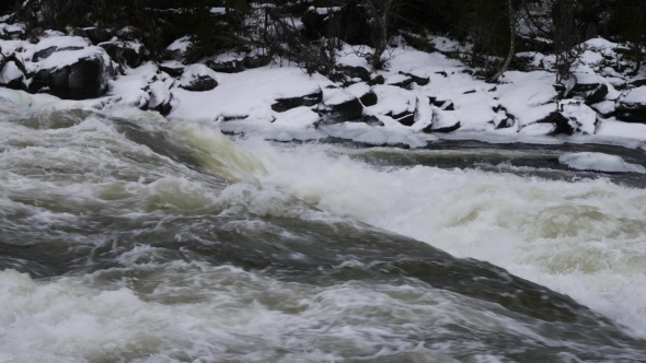 Sweden Tännforsen Waterfall, Winter alt