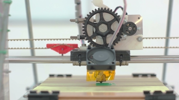 Three Dimensional Printer alt