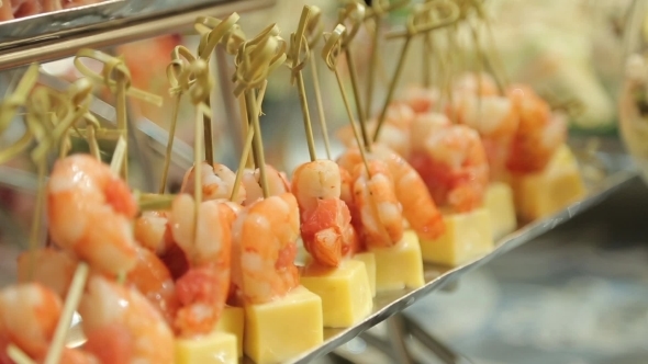 Canapes With Prawns And Cheese 