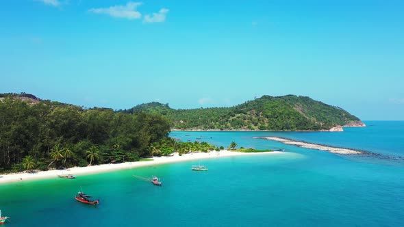 Exotic trees, sandy beach and turquoise sea water on the north coast of Koh Phangan, Thailand alt