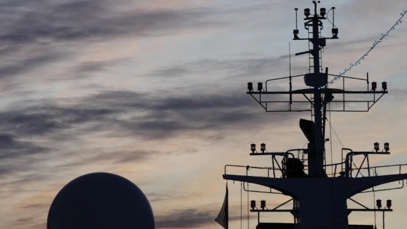 Ferry Boat Radar Surrounded By a Set of Antennas alt