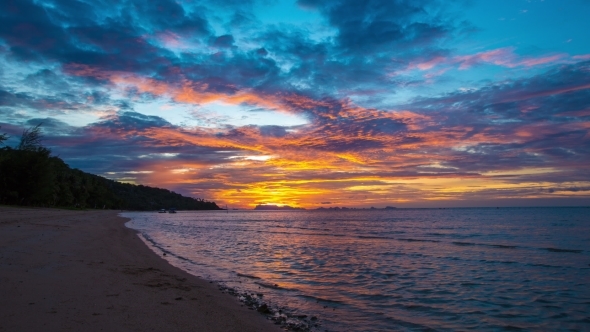  Sunset On The Beach, Koh Samui, Thailand alt