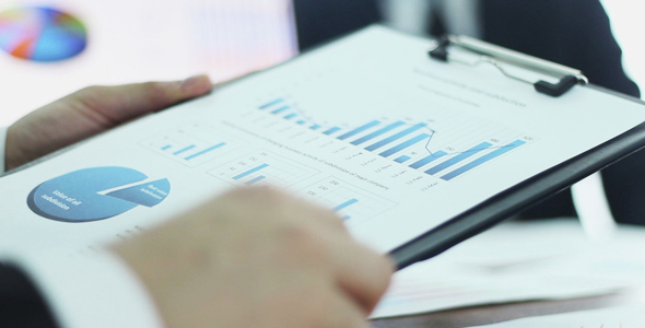 Business People Discussing a Business Project alt