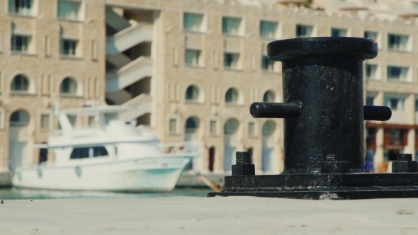 Place To Moor Yachts alt