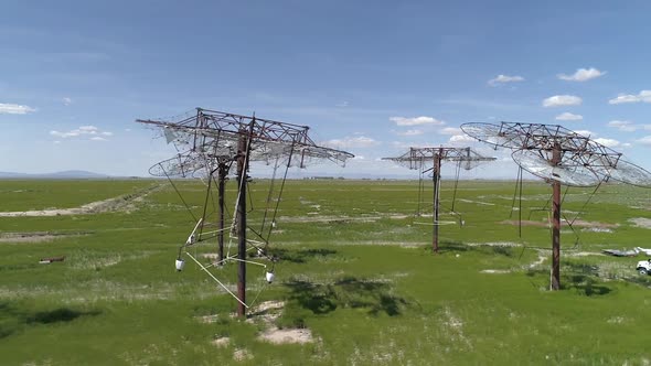 Panning view of the Delta Solar Ruins in Utah alt