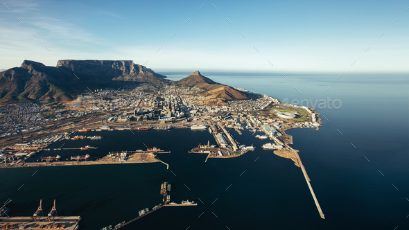 Victoria & Alfred waterfront and Cape Town harbour
