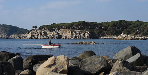 Oldman and Wood Boat