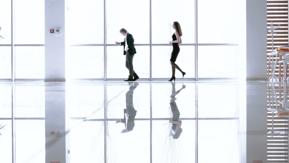 Girl Slaps Colleague For Harassment alt