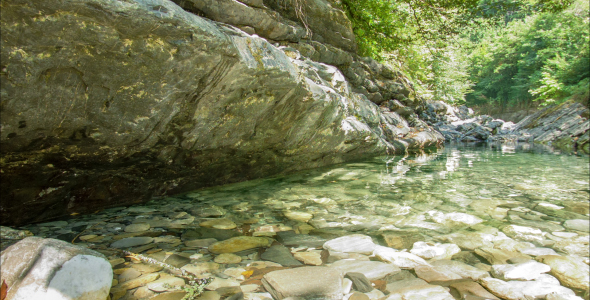 Rocks Lake With Dripping Water alt