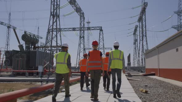 Anonymous Team Walking on Power Station alt