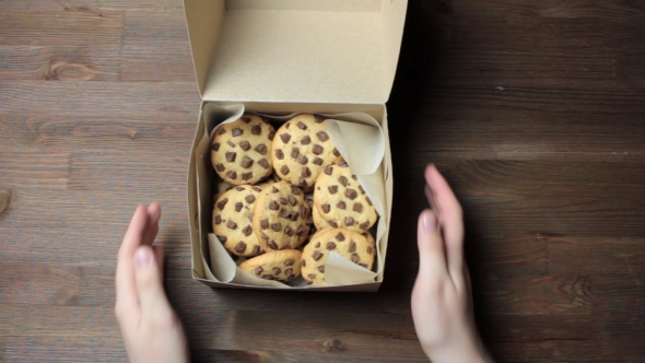 Chocolate Chip Cookies In a Gift Box Shipping Or Give a Gift In Hands