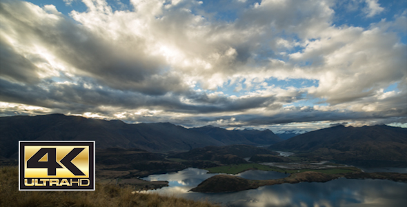 Beautiful Sky at Sunset over Lake Wanaka, New Zealand