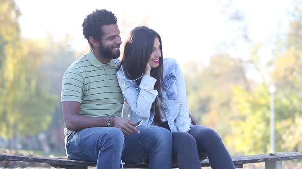 Couple Listening To Music Together, Sharing Earphones 1 alt