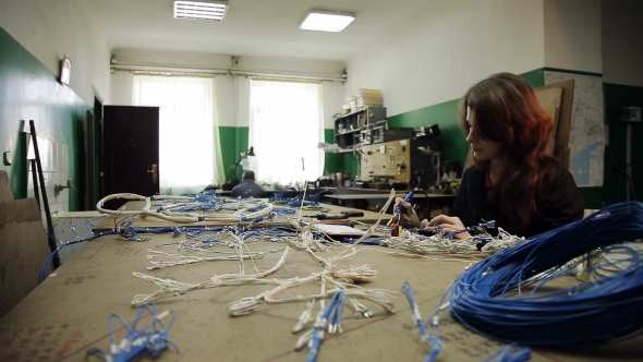 Girl In a Machine Shop Solder Cable