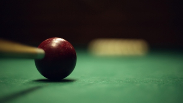 Billiards Table and Balls alt