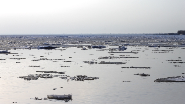  Ice Drift On The River