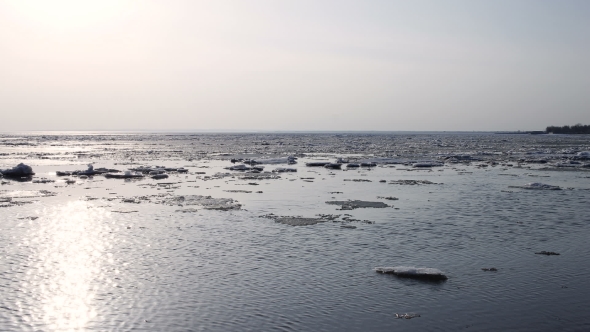  Ice Drift On The River