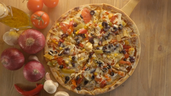 Vegetarian Pizza With Ingredients