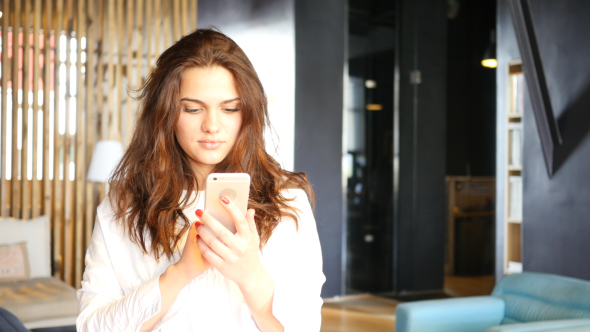 Girl Using Smartphone alt