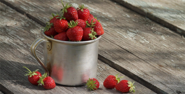  Ripe Strawberry In A Cup