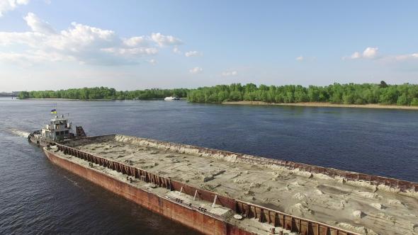 Sand On Cargo Ship alt