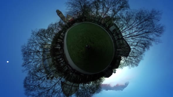 People in Alley in Green Park vr Video 360 Little