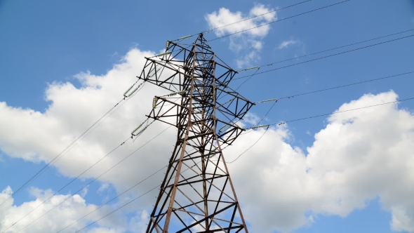 High-voltage Power Line On Sky Background, Taymlapse