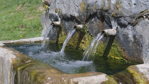 Drinking Fountain alt