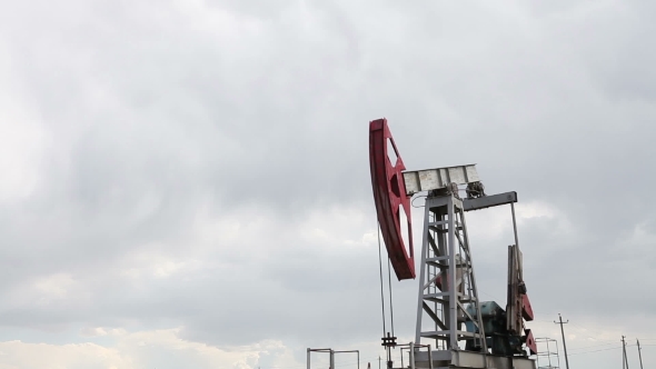 The Oil Pump Is Pumping Oil alt