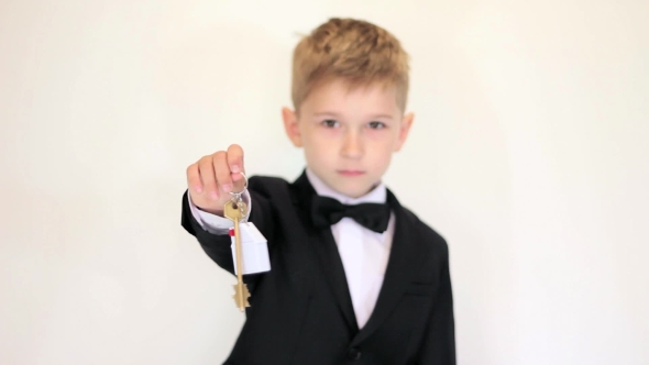 Key To a New Home. Real Estate alt