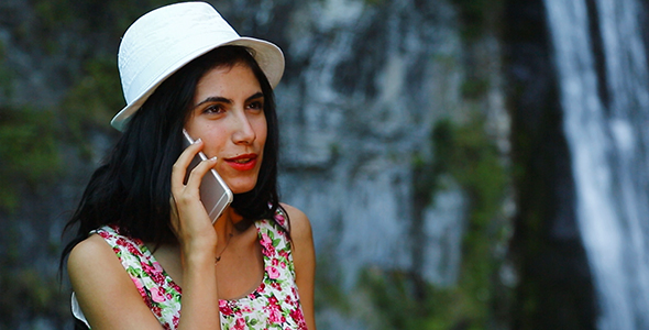 Using Mobile Smartphone alt