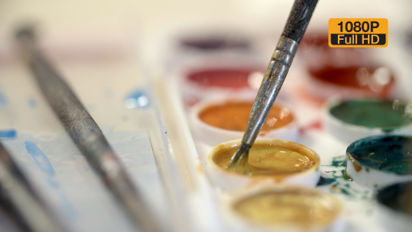 Watercolor Palette and Paint Brush 1 alt