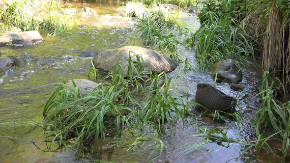 US Military Helmet alt