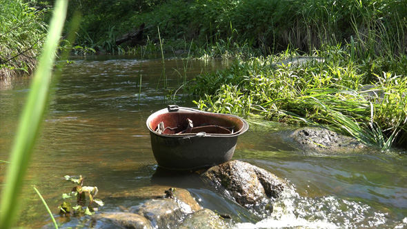 US Military Helmet alt
