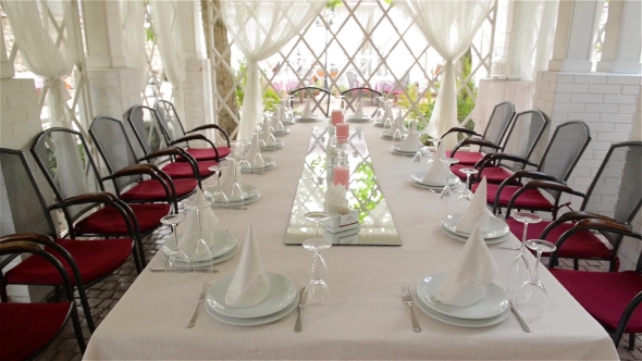 Decorated Table For a Wedding Dinner, Beautiful Table Setting ... Decorated Table For a Wedding Dinner, Beautiful Table Setting ...