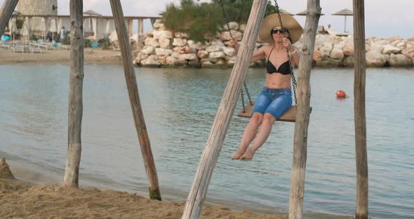 Amazing Shore on Swings alt