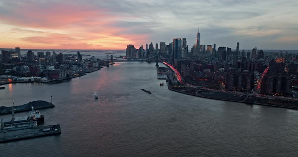 Williamsburg Bridge with Cloudscape and Cityscape in Background alt