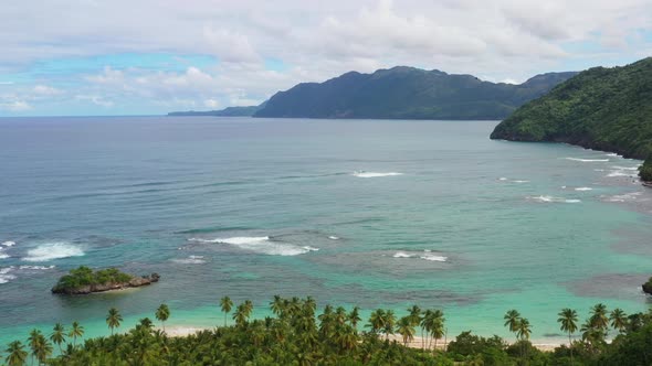 4k 30fps A Virgin Beach With A Boat In The Beach In The Caribbean In The Paradise 10 alt