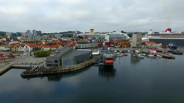 Aerial view of the Norwegian Petroleum Museum alt