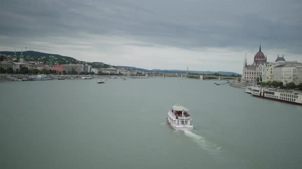 Landscape of Budapest and Danube River in Hungary alt
