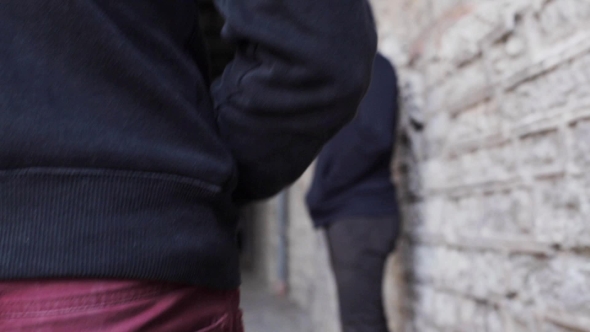 Addict Buying Dose From Drug Dealer On Street 14 alt